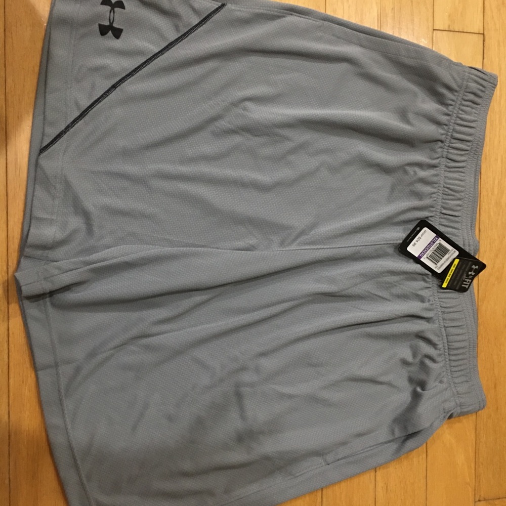 Under armor men’s ua quarter shorts 2XL
